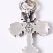 Load image into Gallery viewer, 極美品 CHROME HEARTS クロムハーツ PNDT CH CRS SML W/ATTACHED BALE フィリグリークロス ペンダントトップ ベイル 重量約24.3g 中古 4a003790