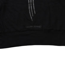 Load image into Gallery viewer, 極美品 CHROME HEARTS クロムハーツ RS3クロス クルーネック スクロールラベル スウェット ブラック 中古 4a003781