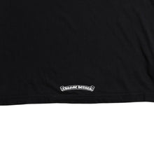 Load image into Gallery viewer, CHROME HEARTS クロムハーツ ホノルル限定 バックスクロールロゴ ロングスリーブTシャツ ハイビスカス スクロールラベルロゴ ブラック ロンT 長袖Tシャツ ブラック Lサイズ 美品 中古 4a003777