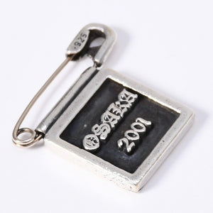 CHROME HEARTS FRAMED SAFETY PIN OSAKA Safety pin Osaka limited frame Weight approx. 8.76g Silver 925 Good condition Used 4a003796