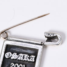 Load image into Gallery viewer, CHROME HEARTS クロムハーツ FRAMED SAFETY PIN OSAKA セーフティピン 大阪限定フレーム 重量約8.76g シルバー925 美品 中古 4a003796