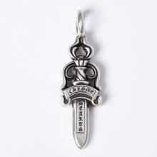 Load image into Gallery viewer, 極美品 CHROME HEARTS クロムハーツ ダブルダガー ペンダント シルバーネックレストップ シルバー925 21.8g 中古 4a003802