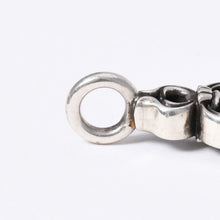 Load image into Gallery viewer, 極美品 CHROME HEARTS クロムハーツ ダブルダガー ペンダント シルバーネックレストップ シルバー925 21.8g 中古 4a003802