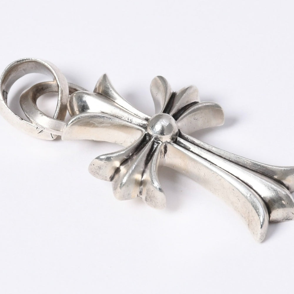 Very good condition CHROME HEARTS CH CRS SML W/BALE Small CH cross W bail pendant top charm Weight approx. 23.0g Used 4a003787