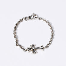 Load image into Gallery viewer, 極美品 CHROME HEARTS クロムハーツ タイニーCHクロス ブレスレット タイニーCHクロス シルバー925 NEチェーン 12.4g 中古 4a003804
