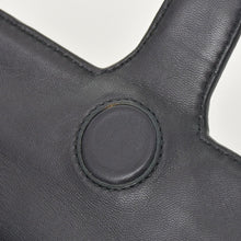 Load image into Gallery viewer, 極美品 BOTTEGAVENETA ボッテガヴェネタ イントレチャート リアルト チェーン ショルダーバッグ B04071545F ブラック 中古 4a003824