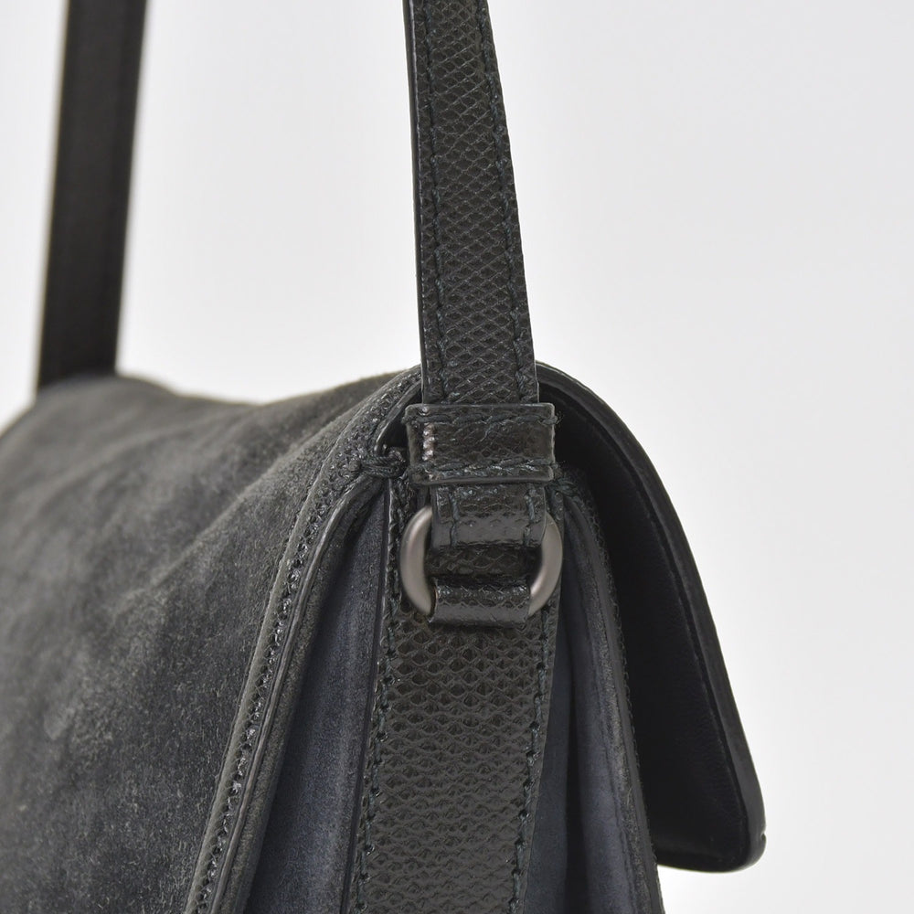 極美品 BOTTEGAVENETA ボッテガヴェネタ イントレチャート リアルト チェーン ショルダーバッグ B04071545F ブラック 中古 4a003824
