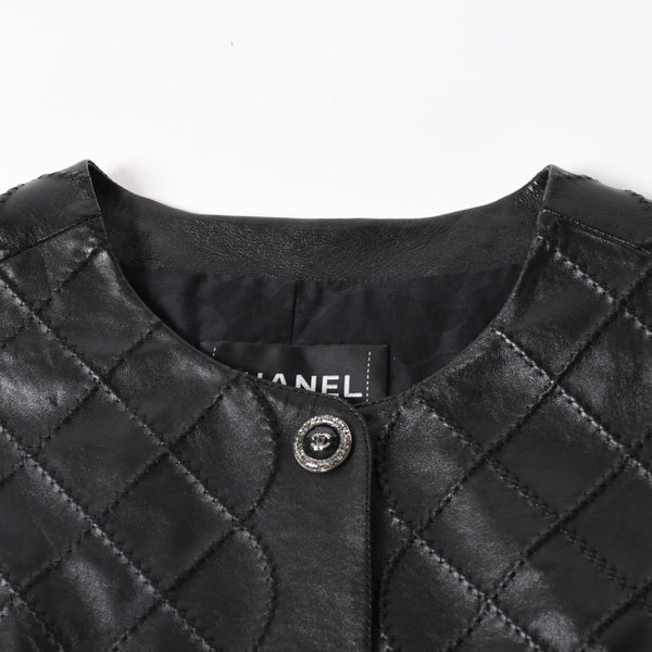極美品 CHANEL シャネル マトラッセ ノーカラー仕様ブラックレザージャケット ラムスキン ココマーク アウター 50サイズ P72638 中古 4a003769