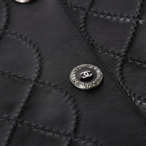 極美品 CHANEL シャネル マトラッセ ノーカラー仕様ブラックレザージャケット ラムスキン ココマーク アウター 50サイズ P72638 中古 4a003769