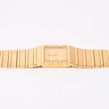 Load image into Gallery viewer, Piaget ピアジェ POLO ポロ 腕時計 7131C701 重量約146.35g K18YG 750刻印 クォーツ ゴールド文字盤 ガラスキズ 美品 中古 4a003590