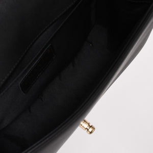 極美品 CHANEL シャネル ボーイシャネル チェーンショルダーバッグ 27番台 V字ステッチ シェブロン ココマーク ラムスキン ブラック 2way ゴールド金具 中古 4a003663