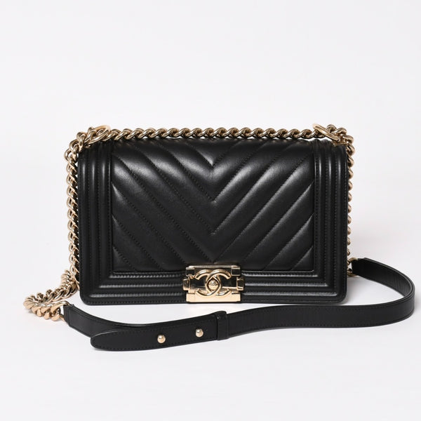 極美品 CHANEL シャネル ボーイシャネル チェーンショルダーバッグ 27番台 V字ステッチ シェブロン ココマーク ラムスキン ブラック 2way ゴールド金具 中古 4a003663