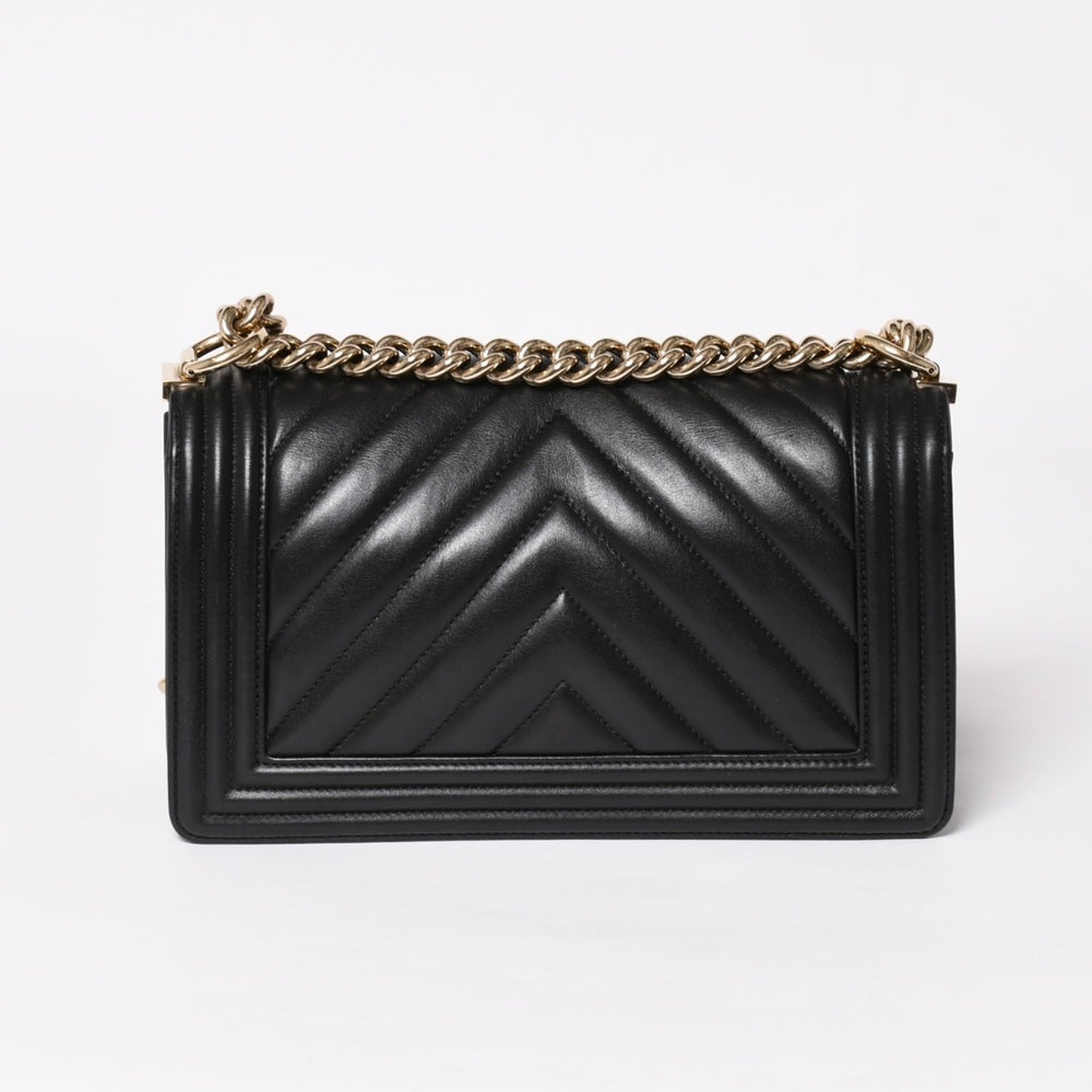 極美品 CHANEL シャネル ボーイシャネル チェーンショルダーバッグ 27番台 V字ステッチ シェブロン ココマーク ラムスキン ブラック 2way ゴールド金具 中古 4a003663