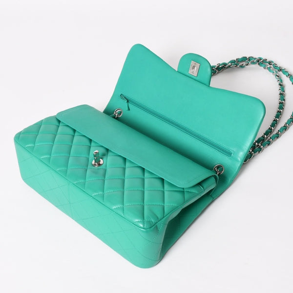 新品同様 CHANEL シャネル デカマトラッセ30 グリーン Wフラップ Wチェーンショルダーバッグ A58600 16番台 ココマーク ラムスキン 中古 4a003840