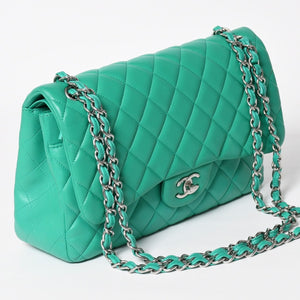 新品同様 CHANEL シャネル デカマトラッセ30 グリーン Wフラップ Wチェーンショルダーバッグ A58600 16番台 ココマーク ラムスキン 中古 4a003840