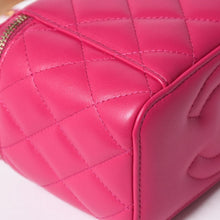 画像をギャラリービューアに読み込む, 極美品 CHANEL シャネル バニティ チェーンショルダーバッグ AP1341 ランダム番台 ココマーク ラムスキン ピンク ゴールド金具 中古 4a003842