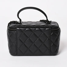 画像をギャラリービューアに読み込む, 極美品 CHANEL シャネル SO BLACK ソーブラック ヴァニティ チェーンショルダーバッグ AP2199 ランダム番台 ココマーク 中古 4a003839