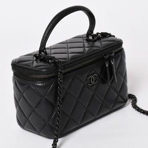 Very Good Condition CHANEL SO BLACK Vanity Chain Shoulder Bag AP2199 Random Number Coco Mark Used 4a003839