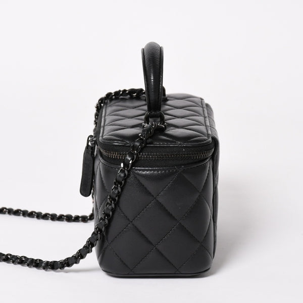 Very Good Condition CHANEL SO BLACK Vanity Chain Shoulder Bag AP2199 Random Number Coco Mark Used 4a003839