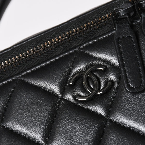 Very Good Condition CHANEL SO BLACK Vanity Chain Shoulder Bag AP2199 Random Number Coco Mark Used 4a003839