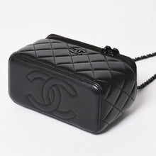 画像をギャラリービューアに読み込む, 極美品 CHANEL シャネル SO BLACK ソーブラック ヴァニティ チェーンショルダーバッグ AP2199 ランダム番台 ココマーク 中古 4a003839