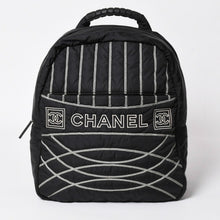 画像をギャラリービューアに読み込む, CHANEL シャネル スポーツライン バックパック リュック 10番台 ココマーク ナイロン ステッチ ブラック ホワイト 美品 中古 4a003832