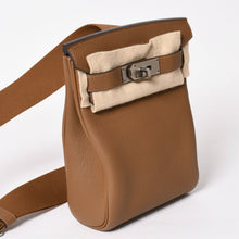 Load image into Gallery viewer, 新品未使用 エルメス HERMES ケリーアッカドPM W刻印 ワンショルダーバッグ アルザン シルバー金具 中古 4a003844