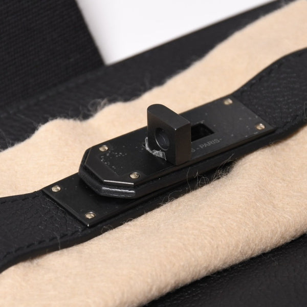 New and unused Hermes Kelly Akkad PM W engraved one shoulder bag black so black monochrome hardware used 4a003843
