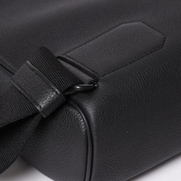 New and unused Hermes Kelly Akkad PM W engraved one shoulder bag black so black monochrome hardware used 4a003843