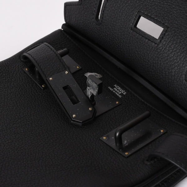 New and unused Hermes Kelly Akkad PM W engraved one shoulder bag black so black monochrome hardware used 4a003843