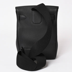 New and unused Hermes Kelly Akkad PM W engraved one shoulder bag black so black monochrome hardware used 4a003843