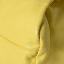 Load image into Gallery viewer, BOTTEGA VENETA ボッテガヴェネタ ザ ショルダーポーチ ワンショルダーバッグ ハンドバッグ ラムスキン イエロー プリーツ加工 B09032919V 美品 中古 4a003695
