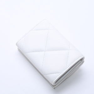 極美品 CHANEL シャネル CHANEL 19 スモールフラップウォレット 三つ折り財布 AP1064 32番台 ココマーク ラムスキン ホワイト 中古 4a003636