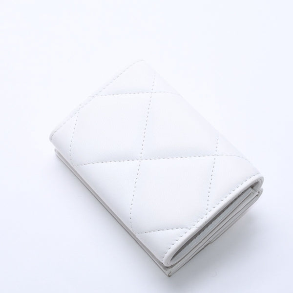 極美品 CHANEL シャネル CHANEL 19 スモールフラップウォレット 三つ折り財布 AP1064 32番台 ココマーク ラムスキン ホワイト 中古 4a003636