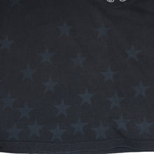 Load image into Gallery viewer, CHROME HEARTS クロムハーツ オールドモデル ホースシュー&amp;スタープリントポケットTシャツ Mサイズ ホースシュー CHクロス スクロールラベル CHロゴ スターデザイン ホワイト 美品 中古 4a003868