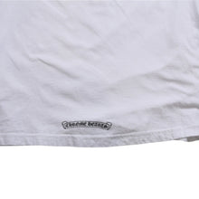 画像をギャラリービューアに読み込む, CHROME HEARTS クロムハーツ ロゴプリント半袖Tシャツ CHプラス スクロールラベル ホースシュー ホワイト Mサイズ 美品 中古 4a003853