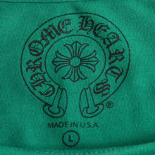 画像をギャラリービューアに読み込む, 極美品 CHROME HEARTS クロムハーツ 長袖Ｔシャツ ホースシュー FW23 アメリカ製 コットン グリーン オレンジ サイズL 中古 4a003782