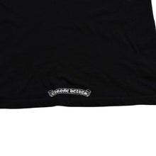 画像をギャラリービューアに読み込む, CHROME HEARTS クロムハーツ Tシャツ 半袖 Vネック スクロールラベルロゴ Black ブラック 美品 中古 4a003863