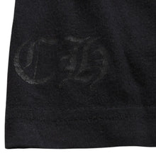 Load image into Gallery viewer, CHROME HEARTS クロムハーツ ヴァーティカルロゴ Tシャツ スクロールラベルロゴ ブラック イエロー サイズL 良品 中古 4a003858