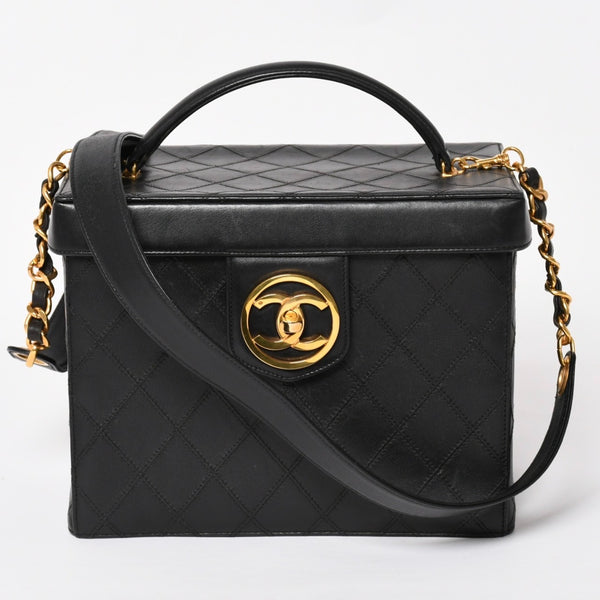 Very Good Condition CHANEL Bicolore Vanity Bag Handbag Coco Mark No. 3 Lambskin Black Gold Hardware Good Condition Used 4a003892