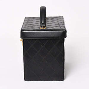 Very Good Condition CHANEL Bicolore Vanity Bag Handbag Coco Mark No. 3 Lambskin Black Gold Hardware Good Condition Used 4a003892