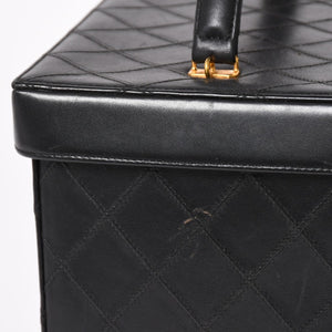 Very Good Condition CHANEL Bicolore Vanity Bag Handbag Coco Mark No. 3 Lambskin Black Gold Hardware Good Condition Used 4a003892