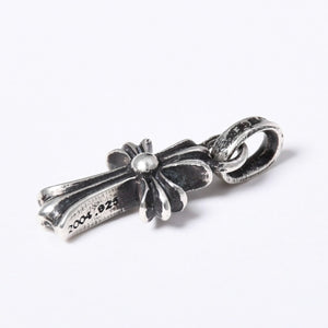 極美品 新型 CHROME HEARTS クロムハーツ CRS BBYFAT ベイビーファットクロス ペンダントトップ チャーム 重量約2.09g シルバー925 中古 4a003808