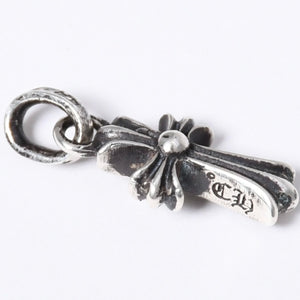 極美品 新型 CHROME HEARTS クロムハーツ CRS BBYFAT ベイビーファットクロス ペンダントトップ チャーム 重量約2.09g シルバー925 中古 4a003808