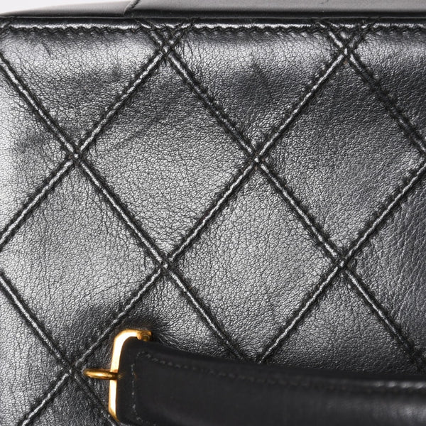 Very Good Condition CHANEL Bicolore Vanity Bag Handbag Coco Mark No. 3 Lambskin Black Gold Hardware Good Condition Used 4a003892