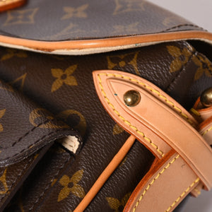 Like new LOUIS VUITTON Monogram Hudson PM One Shoulder Bag M40027 Brown Gold Hardware Used 4a003884