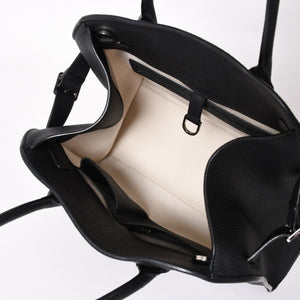 Very good condition THE ROW Soft Margaux 12 Soft Margaux Hand Bag Black Used 4a003898