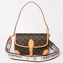 画像をギャラリービューアに読み込む, 極美品 LOUIS VUITTON ルイヴィトン モノグラム モノグラム ディアヌNM PM M45985 PVCキャンバス ヌメ革 ブラウン ゴールド金具 中古 4a004073