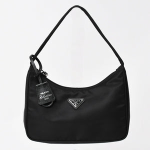 Like new product PRADA Hobo Handbag MV515 Triangle Logo Triangle Logo Plate Nylon Black Used 4a003875
