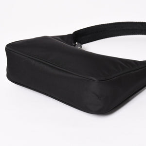 Like new product PRADA Hobo Handbag MV515 Triangle Logo Triangle Logo Plate Nylon Black Used 4a003875